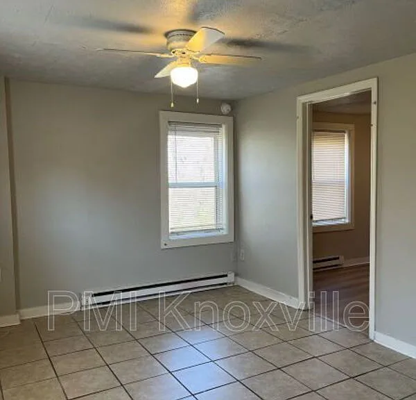 417 Landau Dr — Photo 4