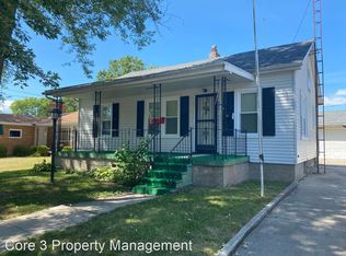 905 W Oakland Ave, Bloomington, IL