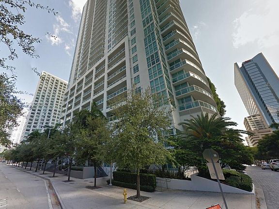 2nd image of 951 Brickell Ave APT 409