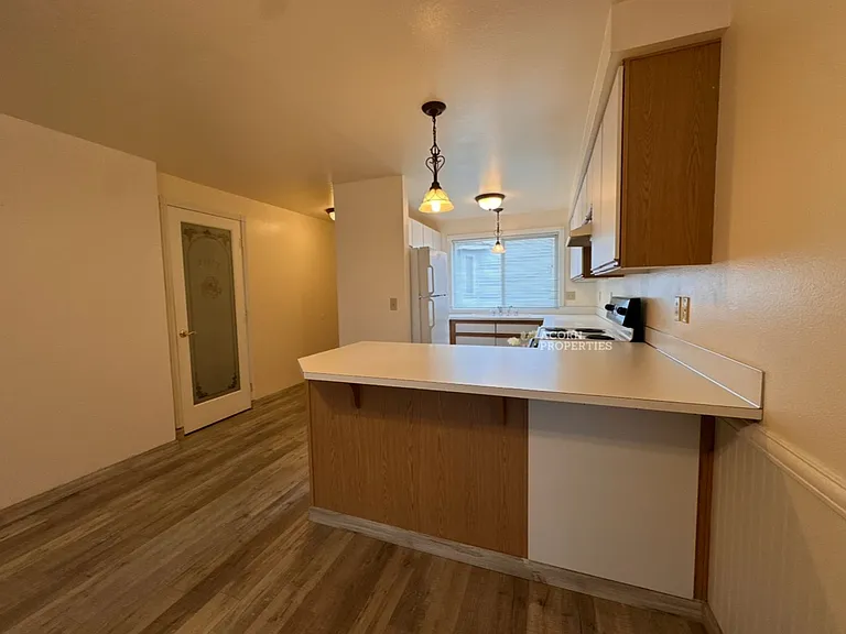 730 SE 8th Ave #F102 — Photo 8