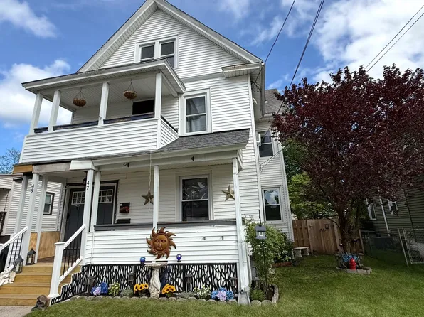47 Silver St, Springfield, MA 01107