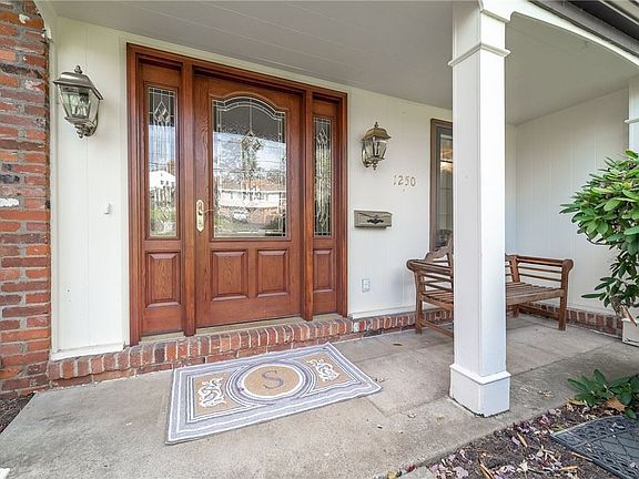 2nd image of 1250 Montclair Dr