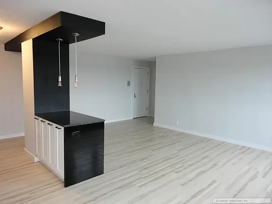 Rented by Sovereign Associates | media 9