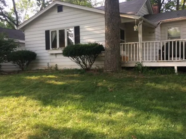 23110 Hillcrest Rd, Kansasville, WI 53139