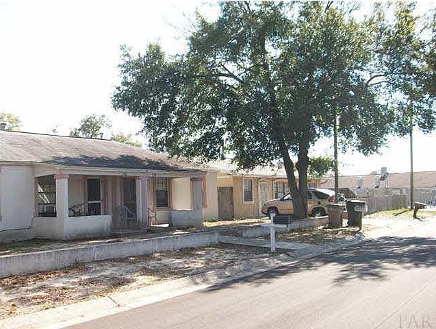 1st image of 200 & 212 H St S