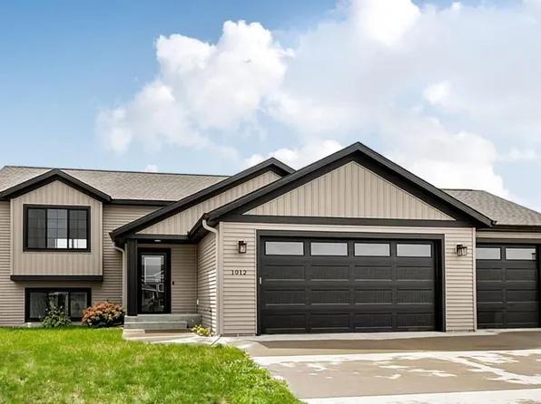 1012 26th Street Loop, Sartell, MN 56377