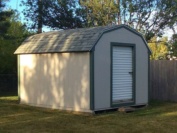 Back yard storage building