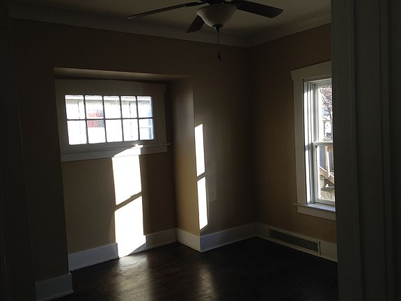 Lower Apt bedroom 