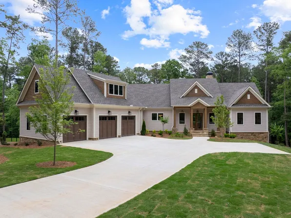 1040 Parrotts Cv, Greensboro, GA 30642