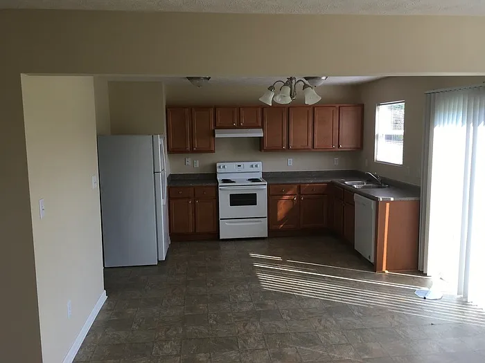 4415 Bellchime Dr — Photo 9