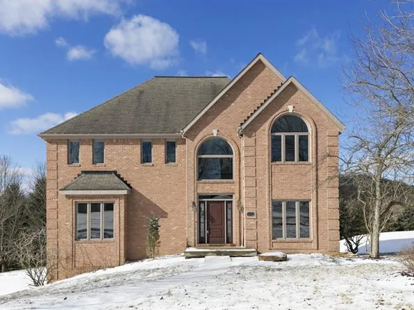 9910 Legrand Dr, Wexford, PA 15090