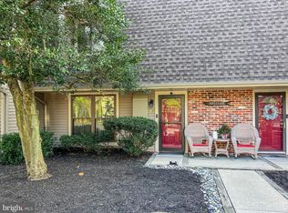 14 Dorset Dr, Marlton, NJ 08053