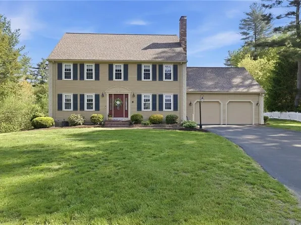 30 Princess Pine Cir, Taunton, MA 02780