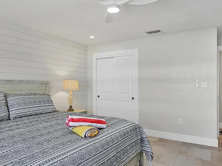 5830 Midnight Pass Rd #54 — Photo 13