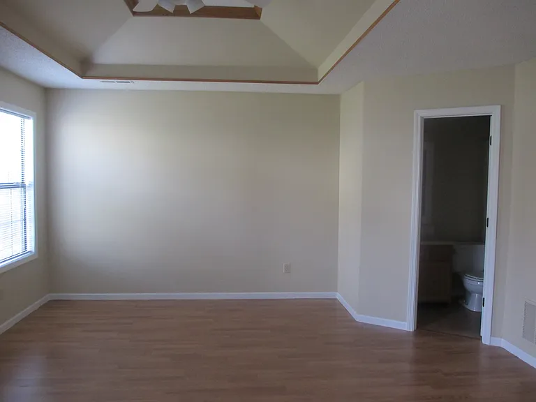 2608 Whitmore Dr — Photo 6