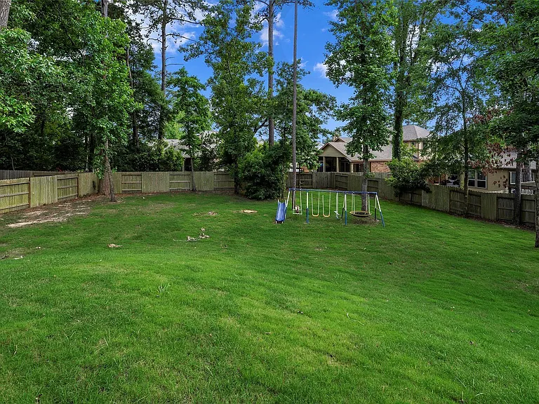 1810 Daly Way — Photo 28