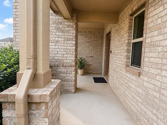 4th image of 18802 Bailey Oaks Ln