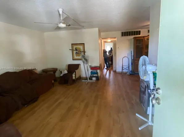 20180 NE 2nd Ave APT X14, Miami Gardens, FL 33179