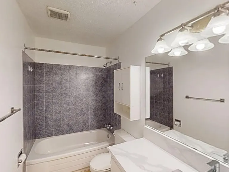 4940 39th Ave SW #29 — Photo 14