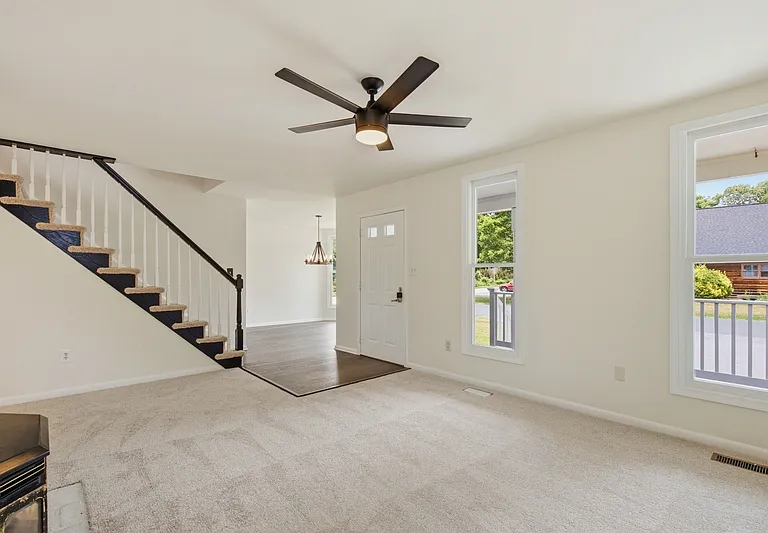 301 Kenmore Ave — Photo 3