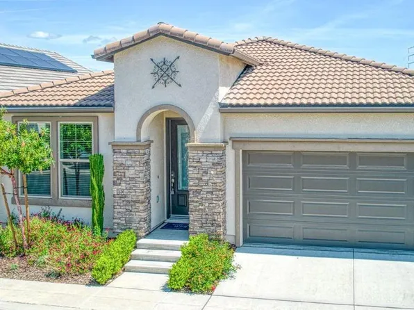 11024 N Via Grigia Way, Fresno, CA 93730