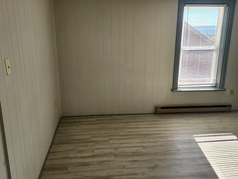 35 S 2nd St #4 — Photo 16
