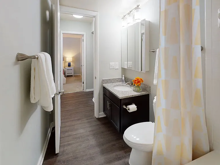 Woodbridge Apartments — Photo 37