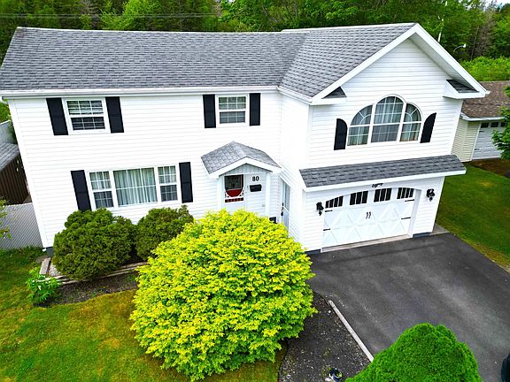 2nd image of 80 Parkwood Dr