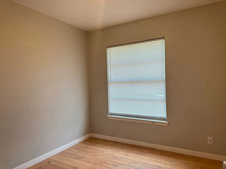 5810 Timberrock Dr — Photo 12
