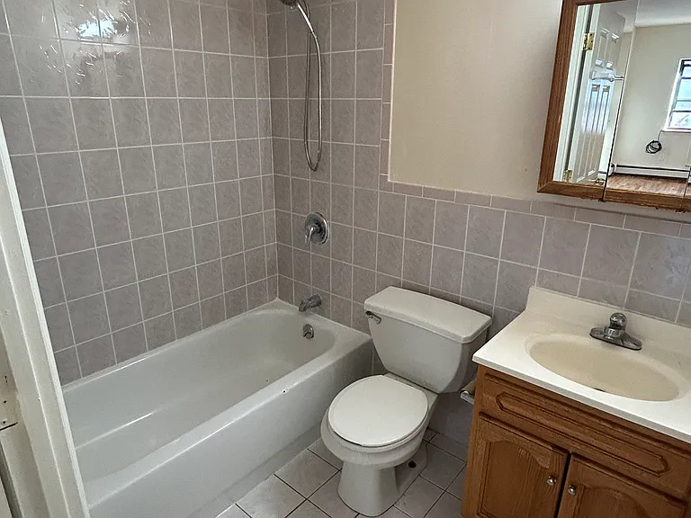 90 Moore St #2F — Photo 8