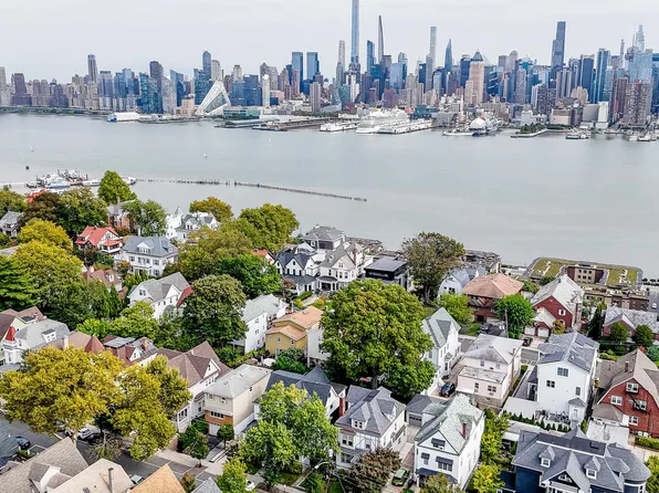 56-58 Bonn Place image 29 of 29