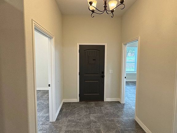 5th image of 8 Gilbert Rd