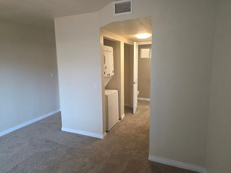 240 W Lincoln Ave #17 — Photo 12