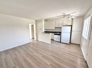 7355 Woodley Ave #10, Van Nuys, CA 91406