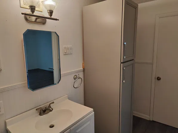 111 New Bern St #111, Atlantic Beach, NC 28512