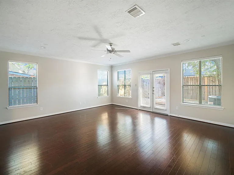 1426 Nashua St #B — Photo 9