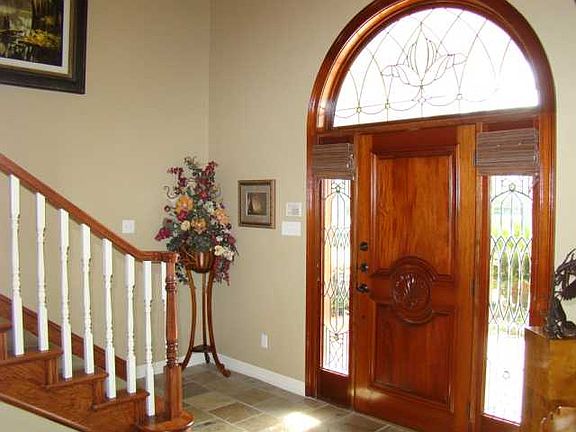 2nd image of 5020 Oakmont Dr