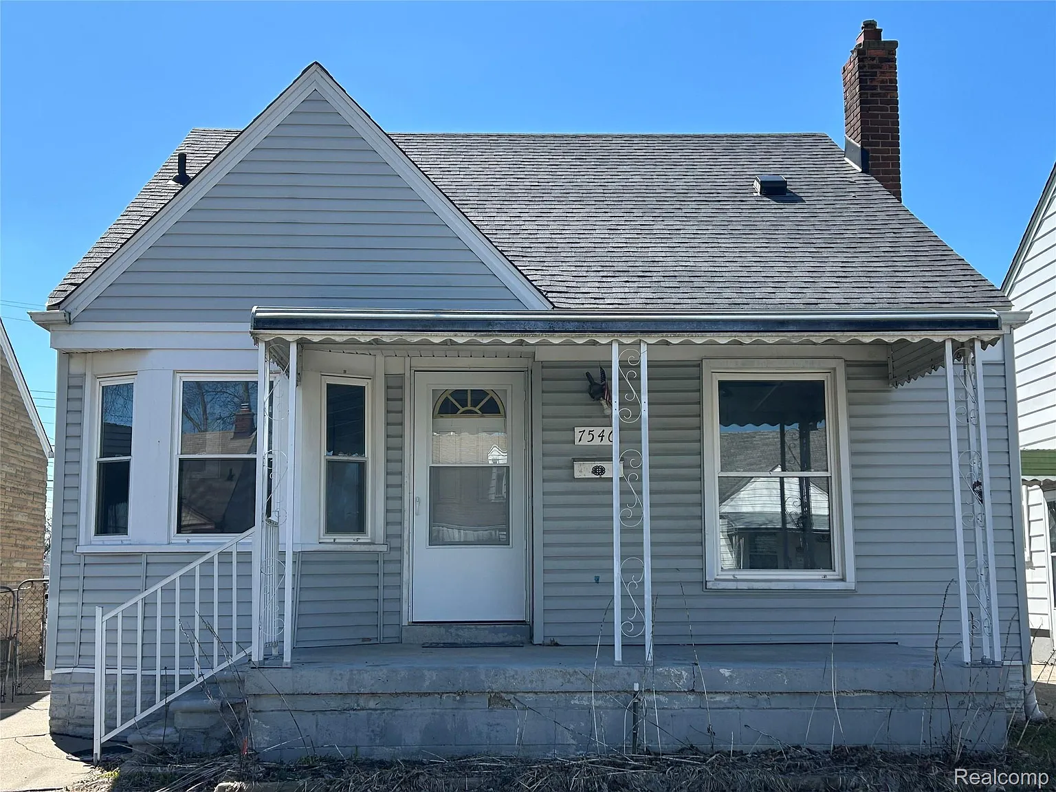 7546 Sterling St photo 1
