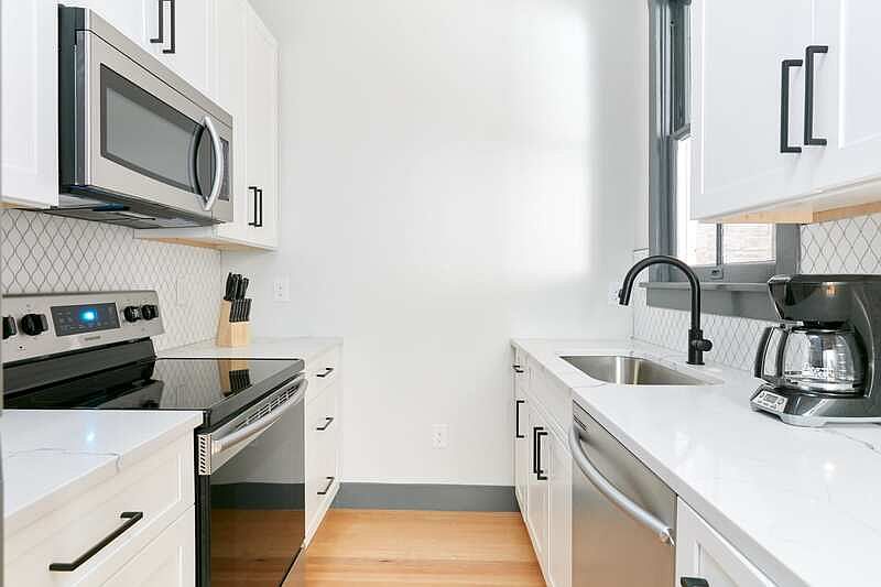 1st image of 630 E 16th Ave #301