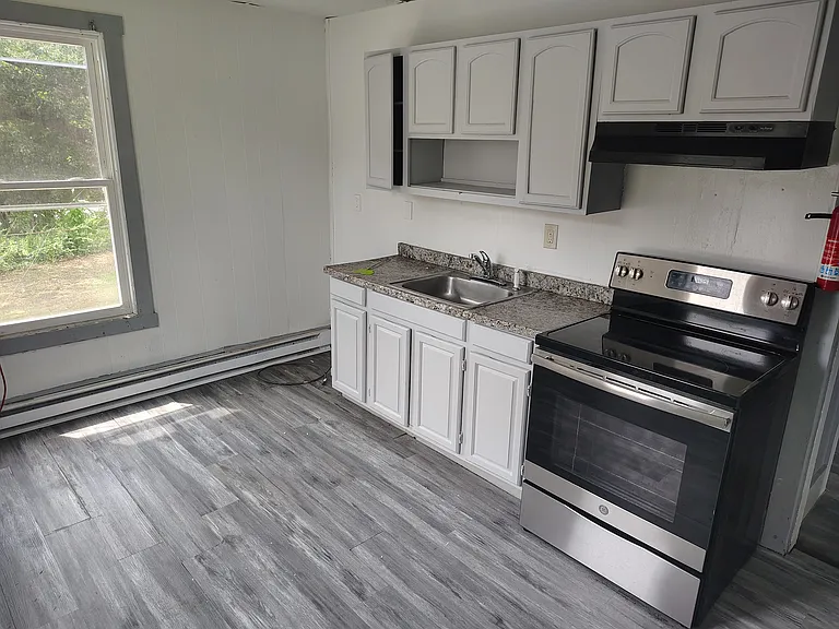 516 N 2nd St #2 — Photo 6
