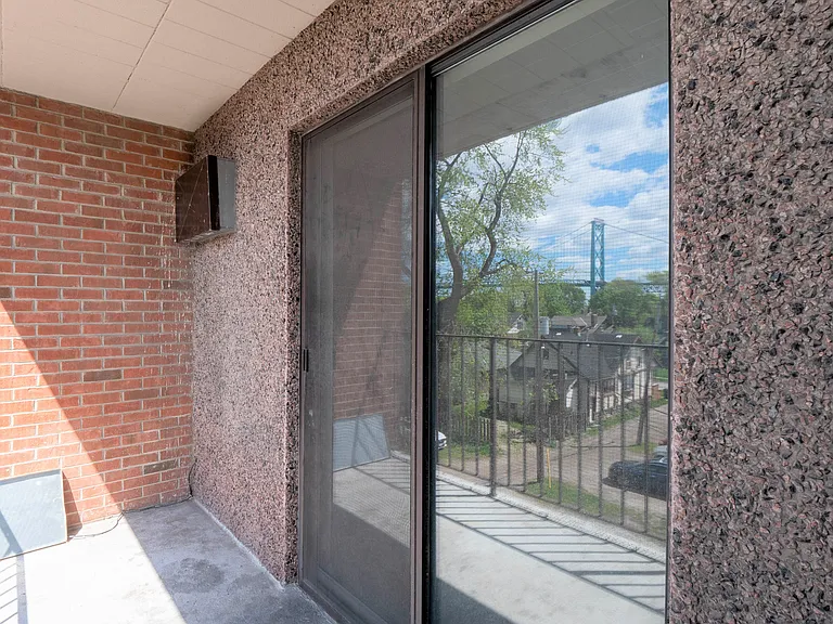 275 Askin Ave — Photo 18
