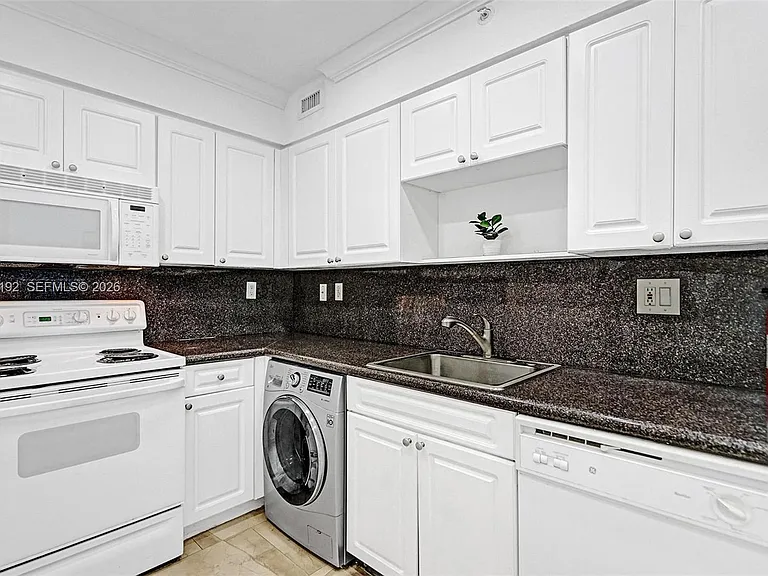 2501 S Ocean Dr #1122 — Photo 7