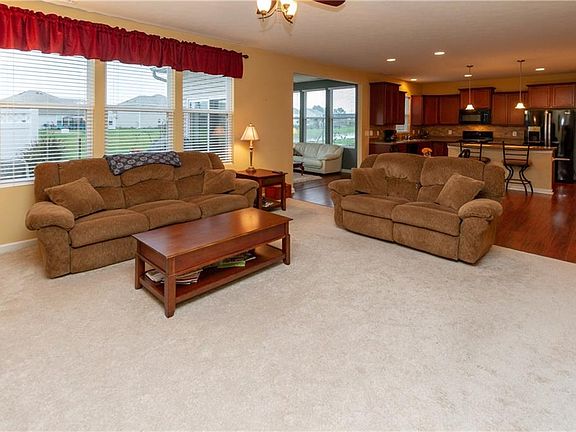 4th image of 6707 Karleigh Dr