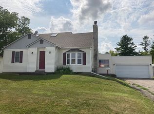 722 S Huron St, Cheboygan, MI 49721
