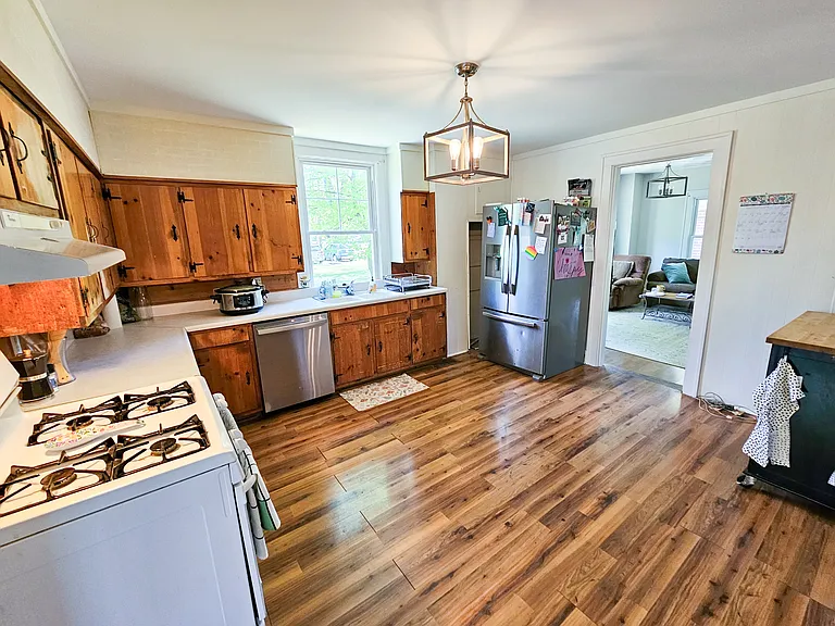 8501 Ferndale Rd — Photo 3