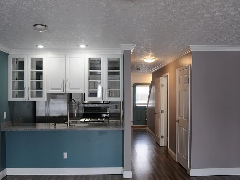 4705 Athalia Dr — Photo 4