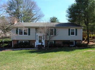 5810 Arcturus Dr, Roanoke, VA 24018