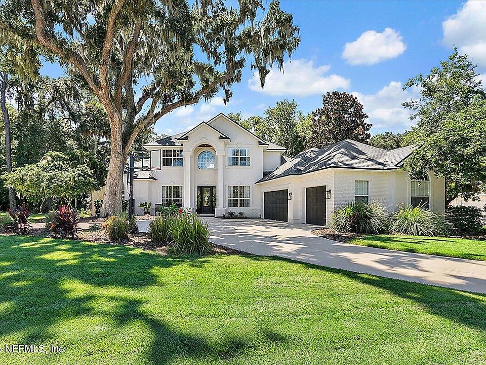 1st image of 209 WOODY CREEK Drive