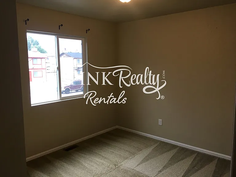 2317 Washo Cir — Photo 24