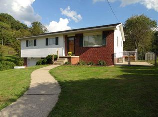 2 Jacqueline Hts, Huntington, WV 25702